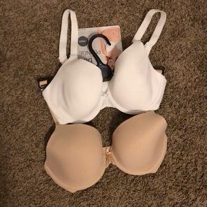 2 Pack Marks & Spencer 30DD bras white nude